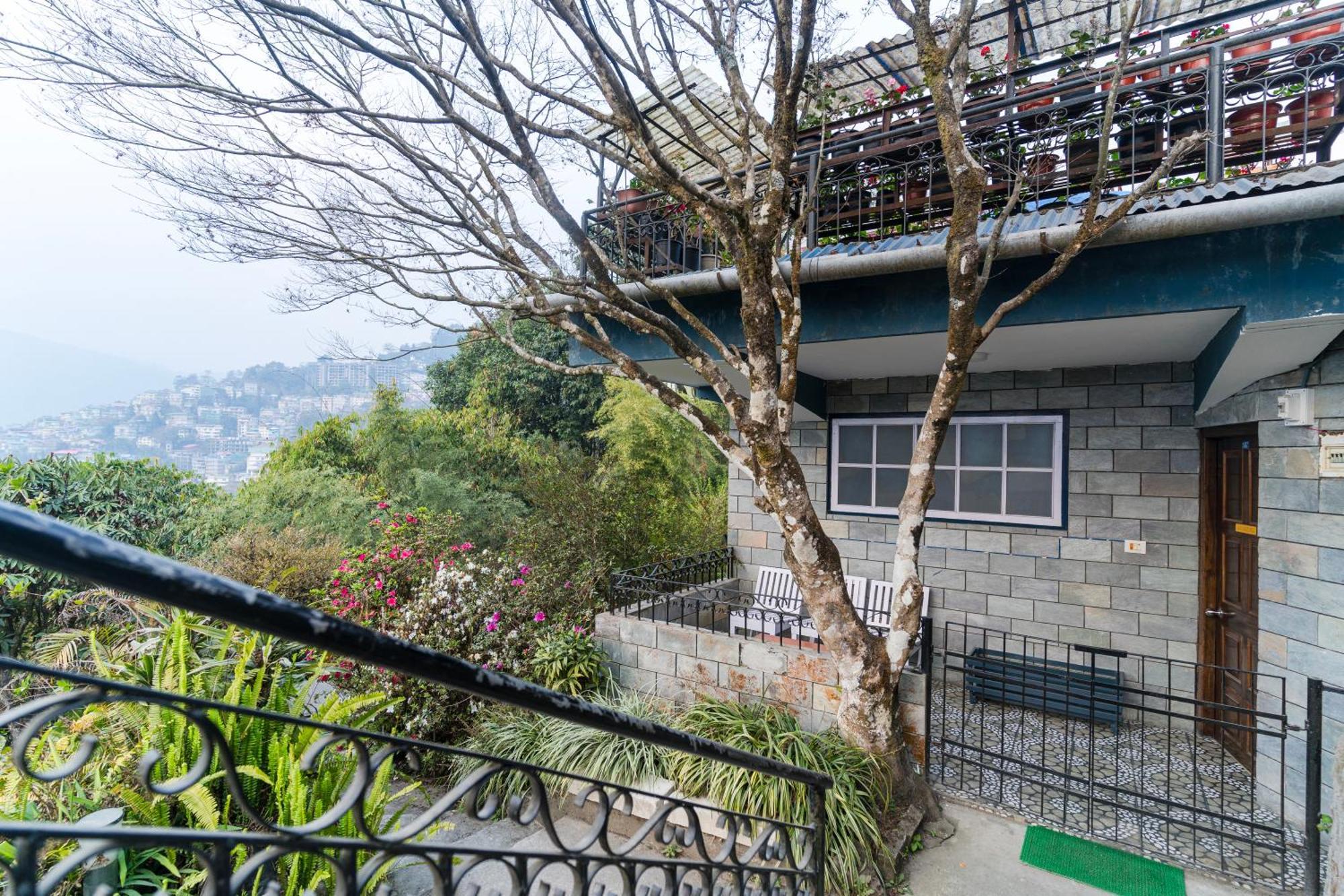Sparrow Cherry Resort 2 Min Walk To Mg Marg Gangtok Exteriör bild